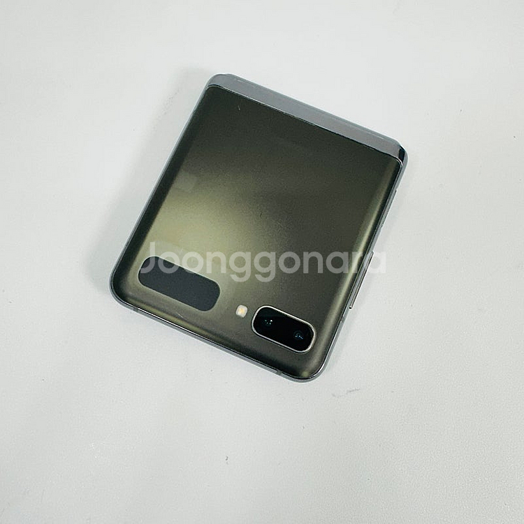 외관깔끔 갤럭시 Z플립5G 블랙색상 256G 7.5만원...--2