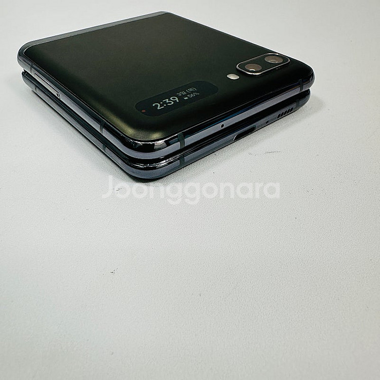 외관깔끔 갤럭시 Z플립5G 블랙색상 256G 7.5만원...--4