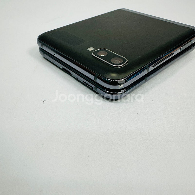 외관깔끔 갤럭시 Z플립5G 블랙색상 256G 7.5만원...--5