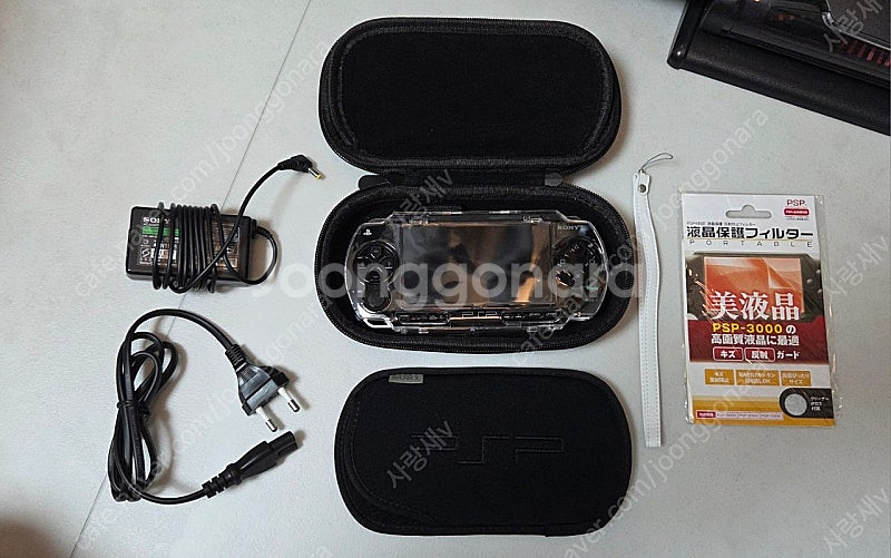 PSP 1005(정발) + 게임5개 일괄 판매합니다.--5