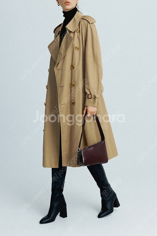 쿠론 하디드 숄더 와인브라운 판매합니다--2