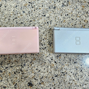 닌텐도 DS lite + 게임 여러개 칩 팝니다