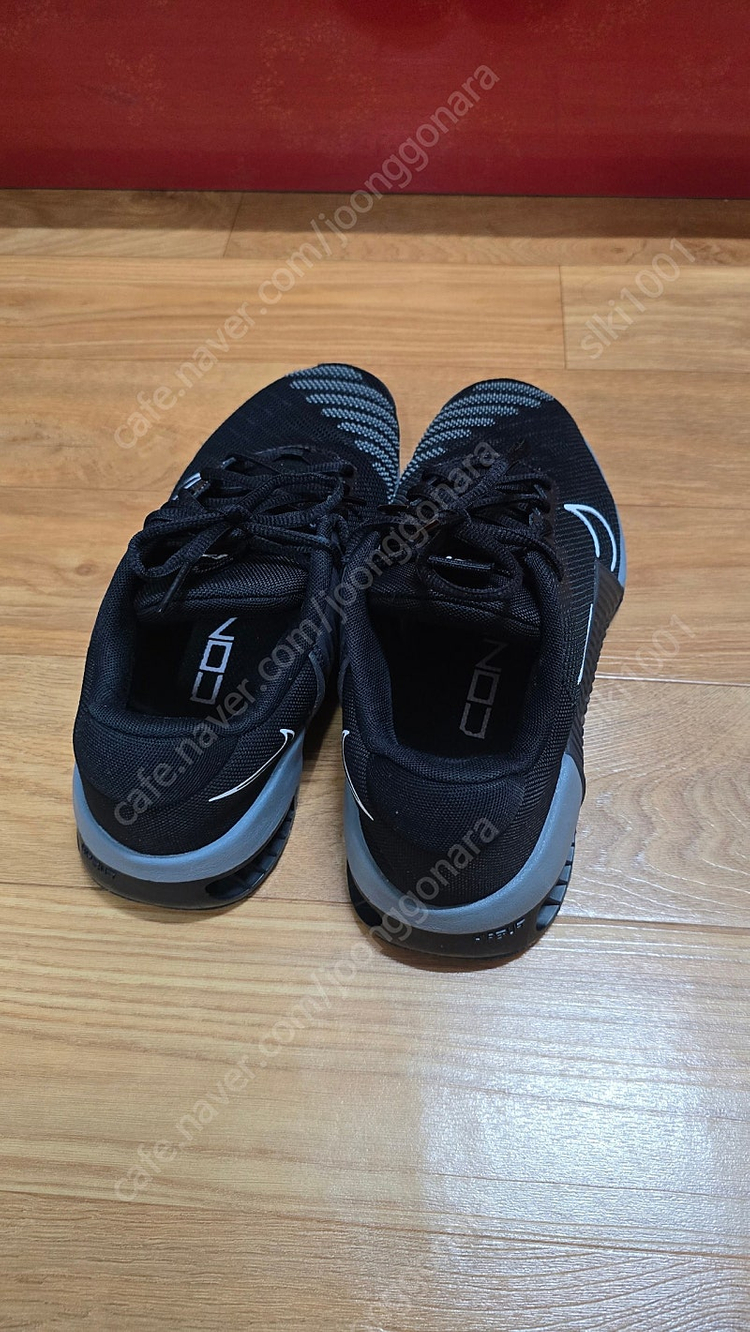 나이키 매트콘 9 블랙 크로스핏화 270 이미지