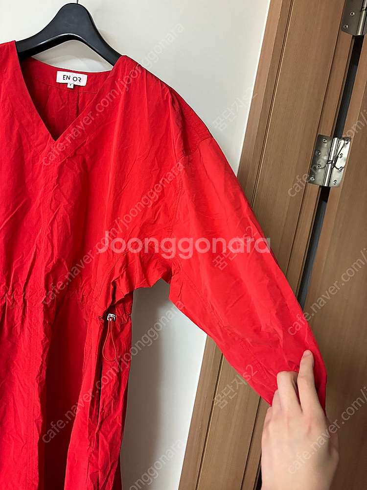 엔오르 ENOR 퍼프 슬리브 스트링 드레스 레드 바스락...--7