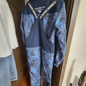 블렌트 보드복 한벌 판매합니다. 이미지