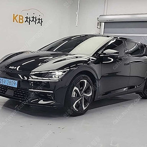 30,197 km EV6 중고 전기중고차 롱레인지 GT Line 중고차 리스 가능 차량 검정색