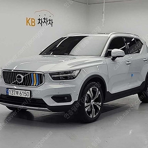 51,089 km 볼보 중고 XC40 중고 볼보 중고차 B4 인스크립션 중고차 리스 가능 차량 회색