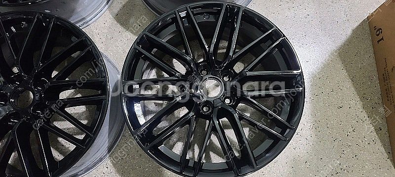 제네시스 g70 블랙유광 18인치 순정휠 대품판매20만...--1