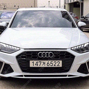 36,410 km 아우디 A4 중고 아우디 중고 40 TFSI 프리미엄 중고자동차가격 흰색