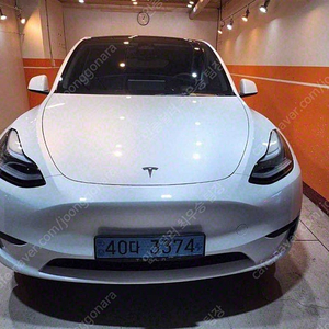 테슬라 모델 Y 중고차 모델 Y 흰색 2023년식 10,993km RWD 중고차구매