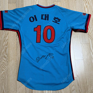 이대호 스머프 올드유니폼 프로페셔널(Authentic) 친필사인(Size 100)