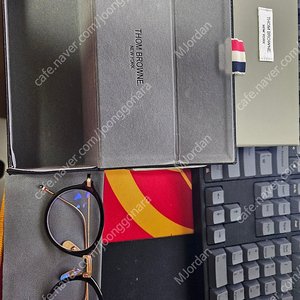 톰브라운 안경테 TB908