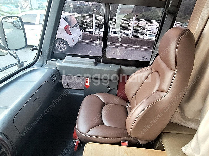 14년 뉴카운티4인승캠핑카(오토,인산철1200A+에코원...--9