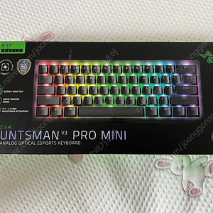 (새제품)레이저 헌츠맨 v3 pro 미니 키보드 판매합니다.