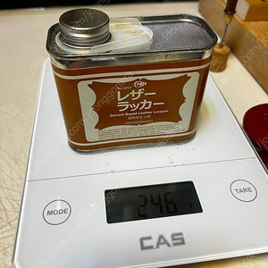 가죽 공예 약품 두가지