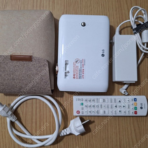 LG 시네빔 ph550 빔프로젝터 판매합니다
