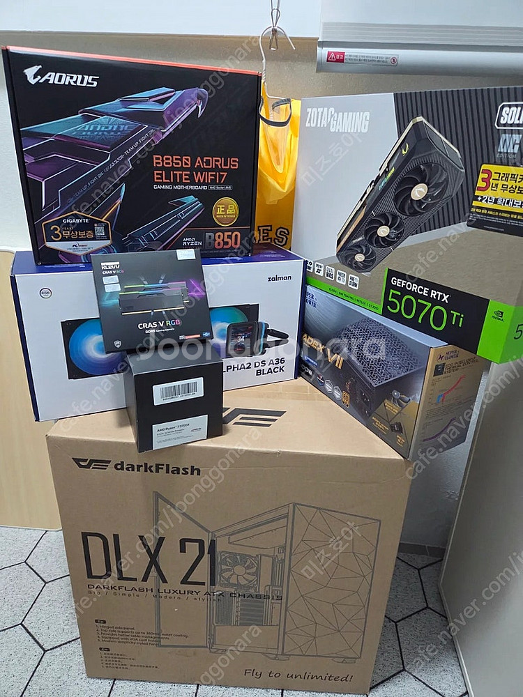 최신 고사양 조립PC 9800x3d 반본체--2