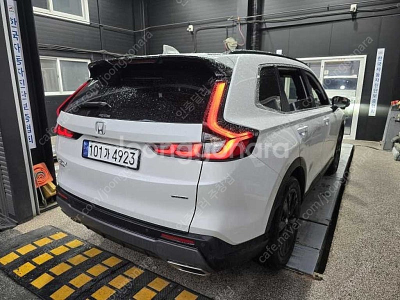 혼다 CRV 중고 6세대 하이브리드 투어링 2WD 20...--5