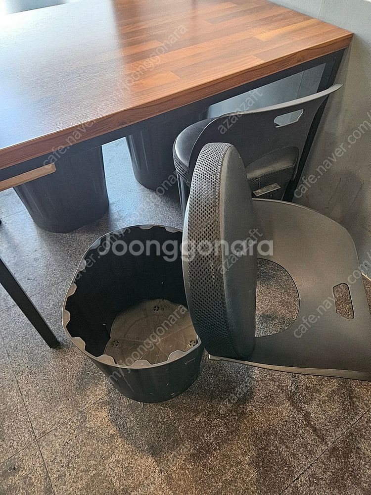 업소용 식탁 테이블 수납 의자 세트 팝니다--3
