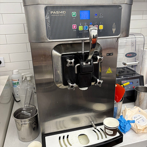 아이스크림기계 pasmo s110f 1달미만 사용 거의새것