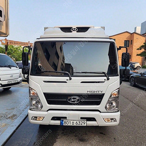 냉동탑차 중고 냉동탑차 2.5톤 중고차 흰색 2024년식 80,592km 2.5톤 올뉴마이티 수원중고차