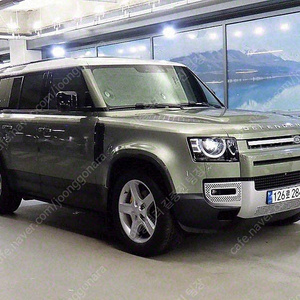 랜드로버 디펜더 중고 랜드로버 디펜더 중고차 SUV 중고 녹색 2023년식 30,000km 110 D250 SE 수원중고차