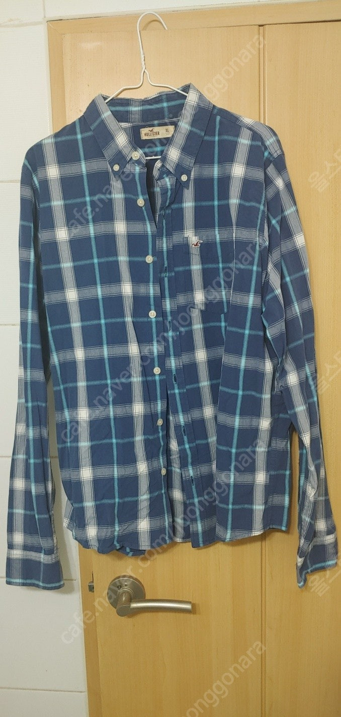 홀리스터 작은 갈매기로고 거의 새옷 수준의 체크 무늬 셔츠 XL(블루계열)입니다--2
