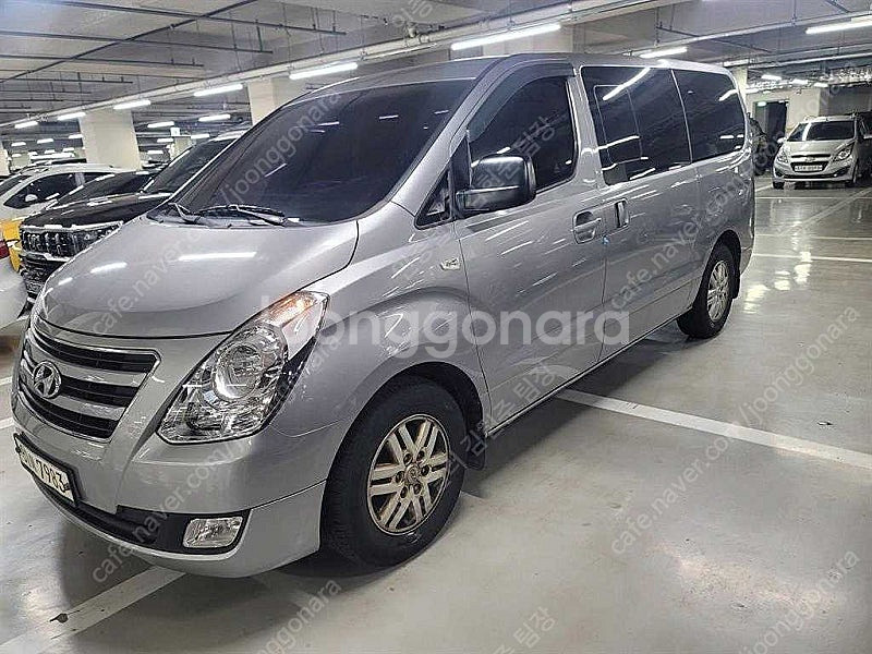 현대중고차 그랜드 스타렉스 중고 스타렉스 5밴 중고차 은색 2017년식 72,034km 5인승 스마트 중고차카페--2
