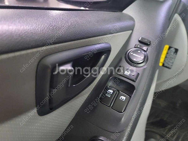 현대중고차 그랜드 스타렉스 중고 스타렉스 5밴 중고차 은색 2017년식 72,034km 5인승 스마트 중고차카페--8