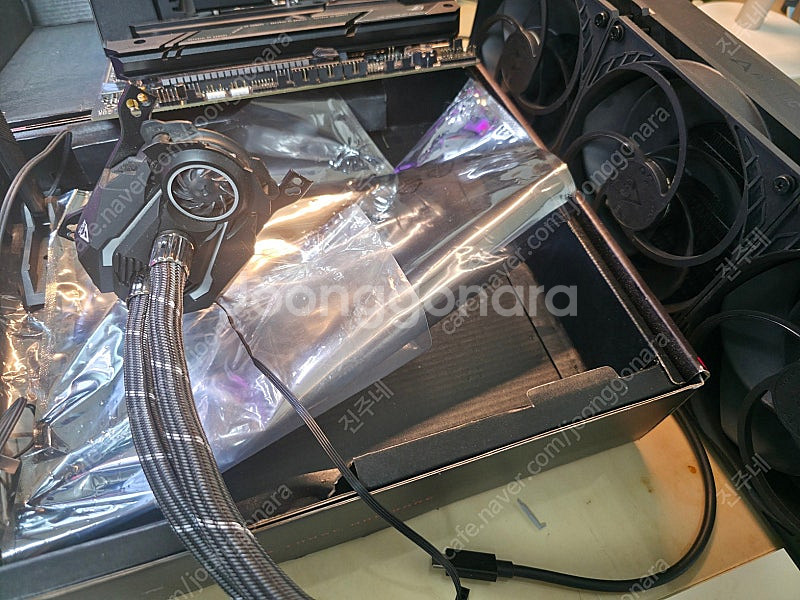 asus x670e e gamming 메인보드 아틱 4...--2