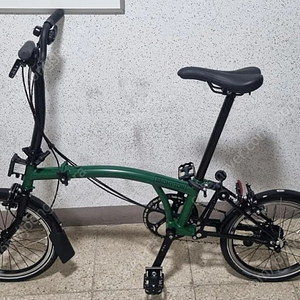 브롬톤 레이싱그린 6단 23년식 팝니다