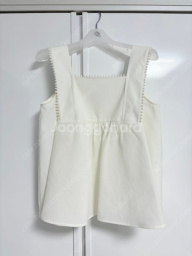 아워코모스 wide strap flared blouse...--1