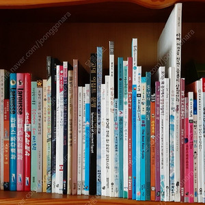 초등 필독서,권장도서,구해줘 카카오프렌즈 한국사, 이현세 만화한국사 바로보기,학습만화,인사이드 아웃 등 판매합니다.
