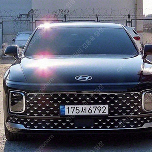 59,360 km 그랜저 중고 가격 GN7 중고 가솔린 3.5 4WD 익스클루시브 중고차직거래카페 검정색