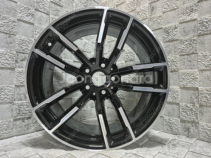 (판매)BMW G30 5시리즈 662M 18인치 유광블...--1