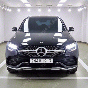 벤츠 인증중고 벤츠 GLC 중고 2022년식 44,928km GLC 300 4MATIC 완벽한 관리로 흠집없어요