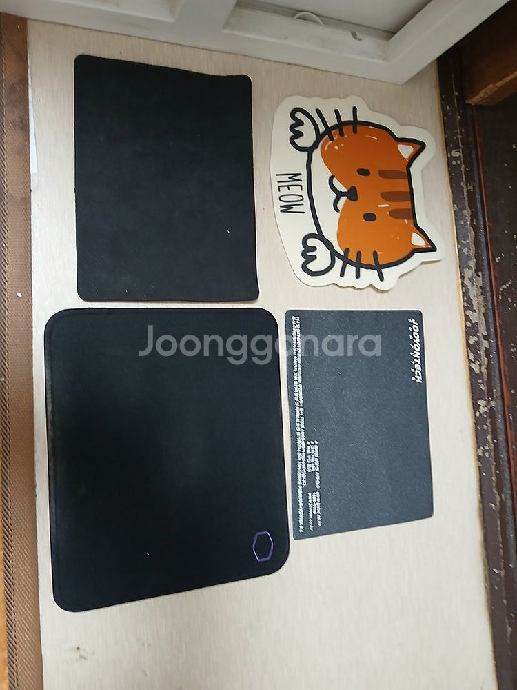 키보드.무선마우스,마우스패드4장,TV 동축케이블,이어폰...--4