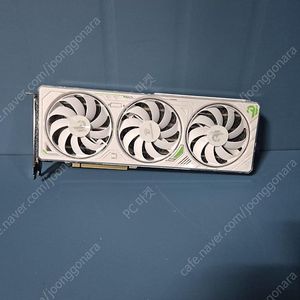 [판매]만리 RTX 4070 Ti SUPER 16G 갈라도 / 화이트 폭스 판매합니다.
