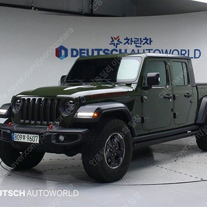 30,111 km 22년식 지프 글래디에이터 중고 지프 중고차 3.6 루비콘 4WD 중고차시세가격 중고리스할부 녹색