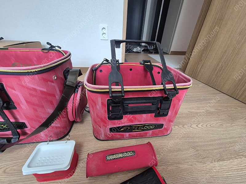 시마노 낚시용품 일괄 (조끼,바칸,밑밥통 등등)--4