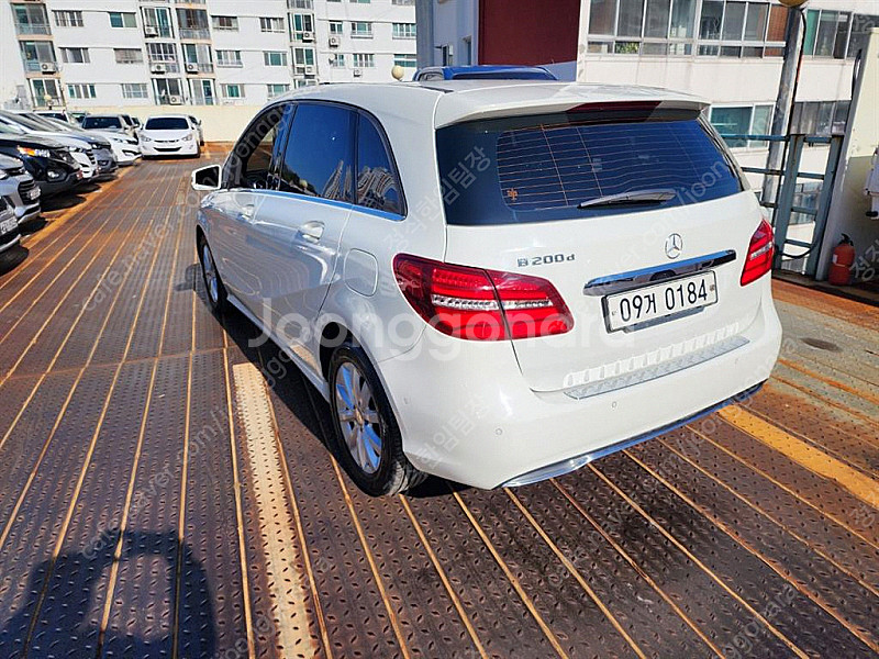 벤츠 B클래스 (MY B) B200 d 선착순 판매합니...--1