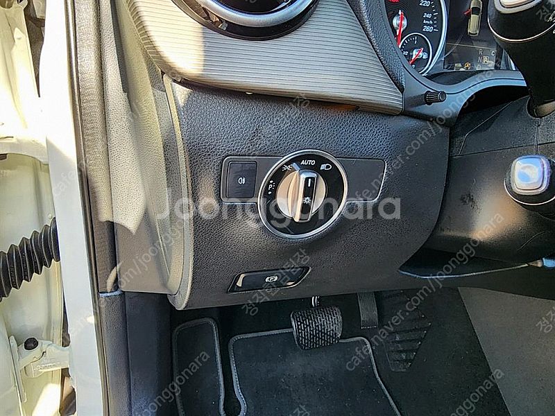 벤츠 B클래스 (MY B) B200 d 선착순 판매합니...--5