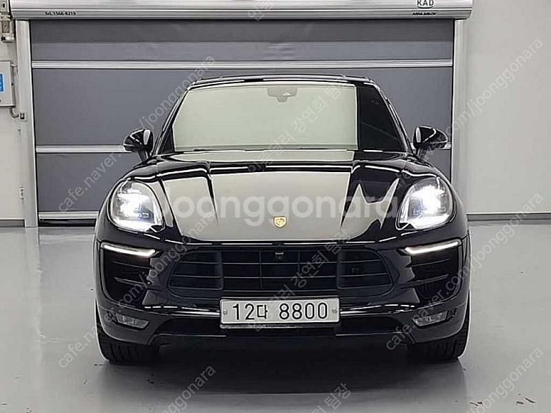 중고차 포르쉐 마칸 중고 검정색 2018년식 가솔린 3...--2