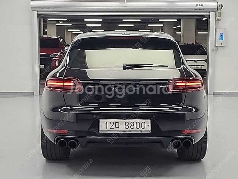 중고차 포르쉐 마칸 중고 검정색 2018년식 가솔린 3...--3