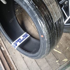 235/35R19 타이어 새제품 잘못시켜서 팝니다 택배비포함
