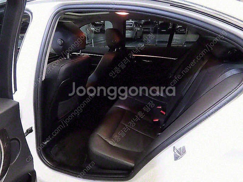 BMW 3시리즈 중고 BMW 320d 중고승용차 3시리...--7