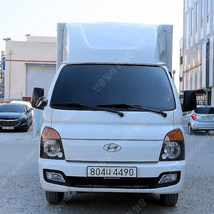 포터2 중고차 할부 포터 내장탑차 중고 포터 중고차 흰색 2018년식 65,570km 내장탑 초장축 실매물중고차