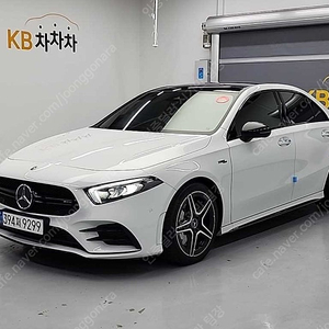 흰색 벤츠 A클래스 중고 벤츠 중고 W177 AMG A35 4MATIC 세단 중고차싸게사기 11,941 km