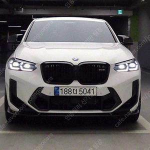 흰색 BMW X4M 중고 BMW 중고 M 컴패티션 중고차거래카페 10,700 km