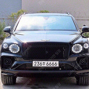 검정색 벤틀리 벤테이가 중고 4.0 V8 중고차거래카페 9,415 km